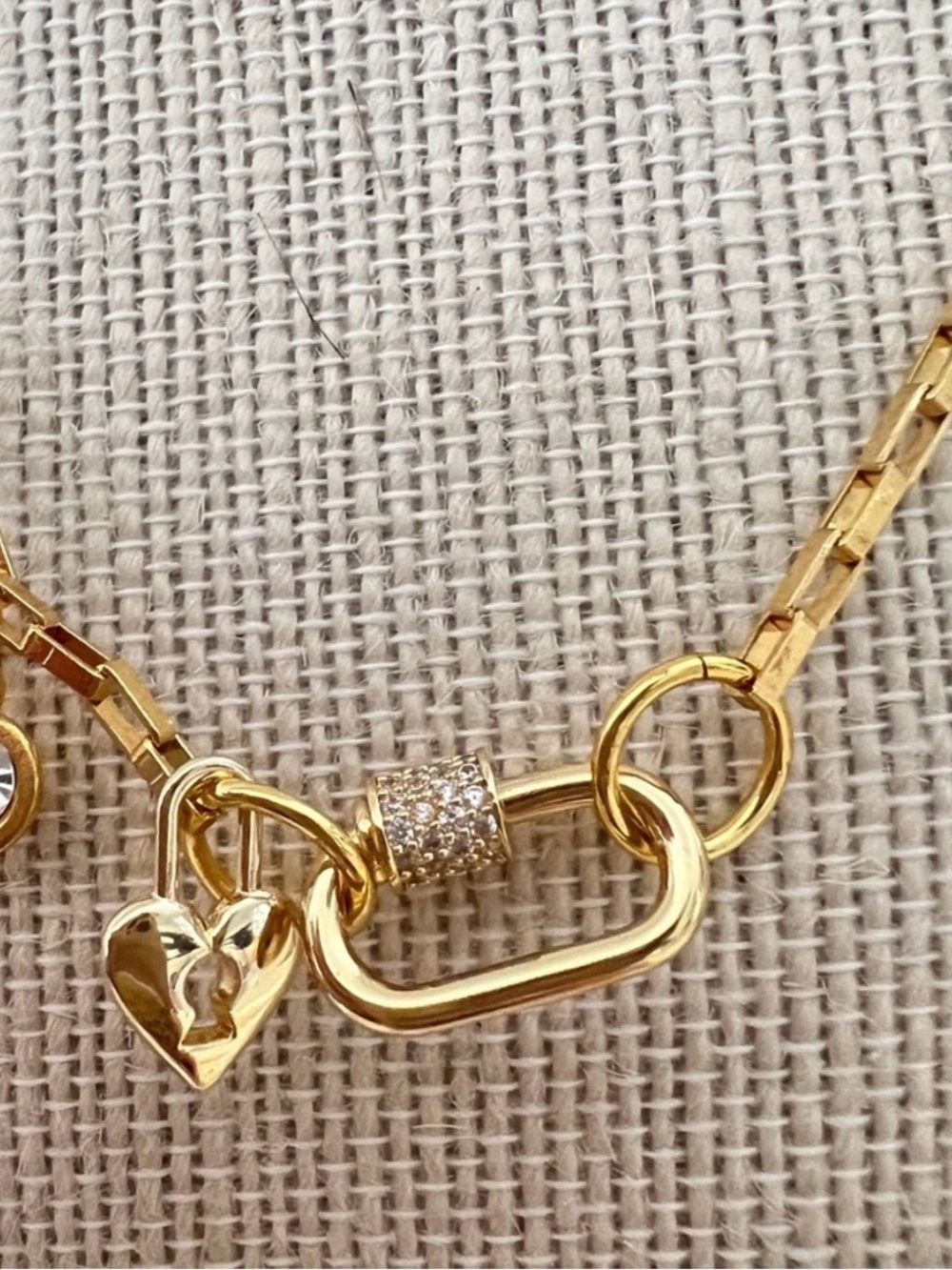 18K Gold Plated Locked Heart Carabiner Necklace Titanium Steal Womens Jewelry - Picture 4 of 11
